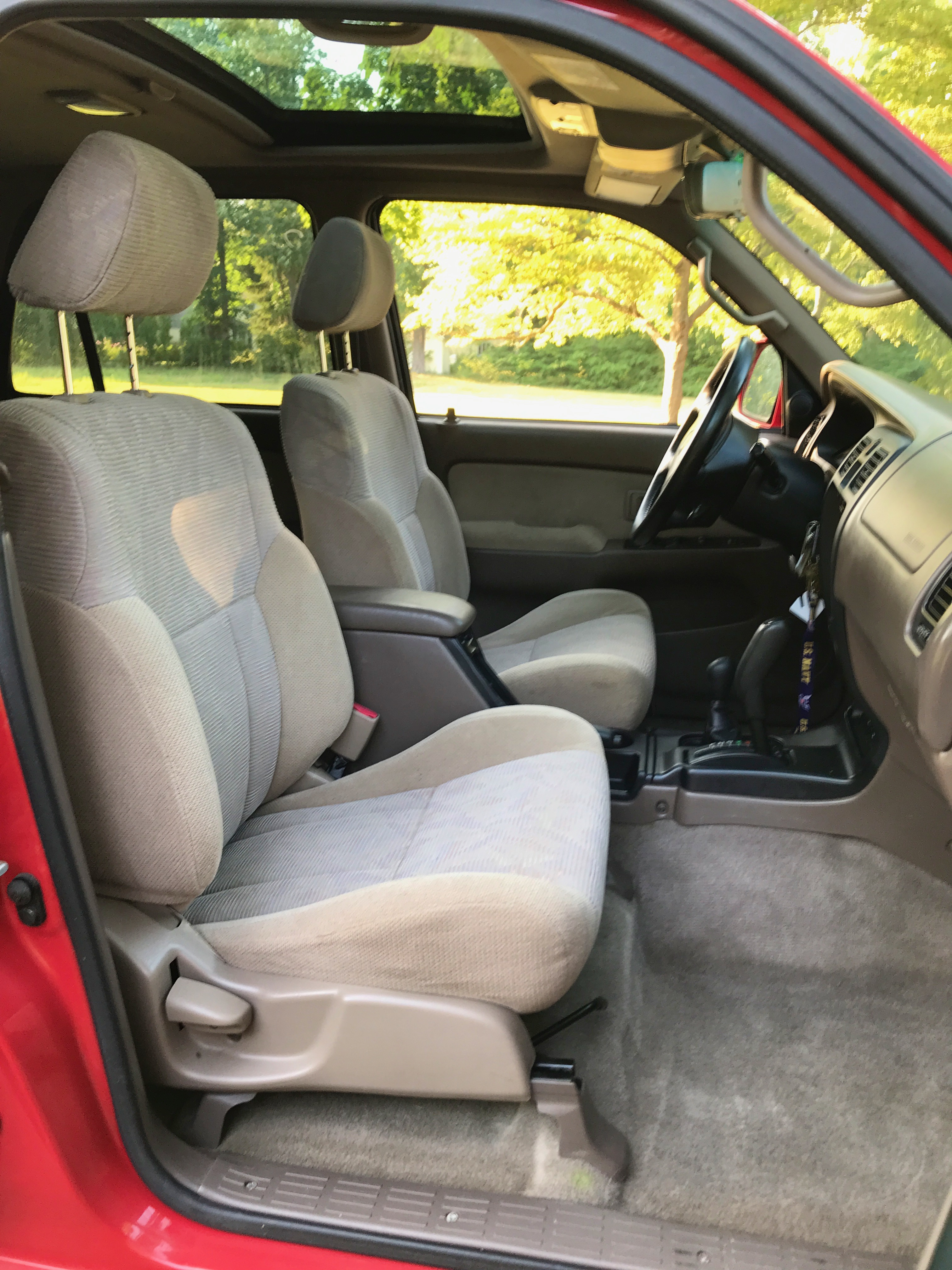 Go Motors Niantic, CT Purveyors of 3rd Generation Toyota 4Runners and other lengedary classics